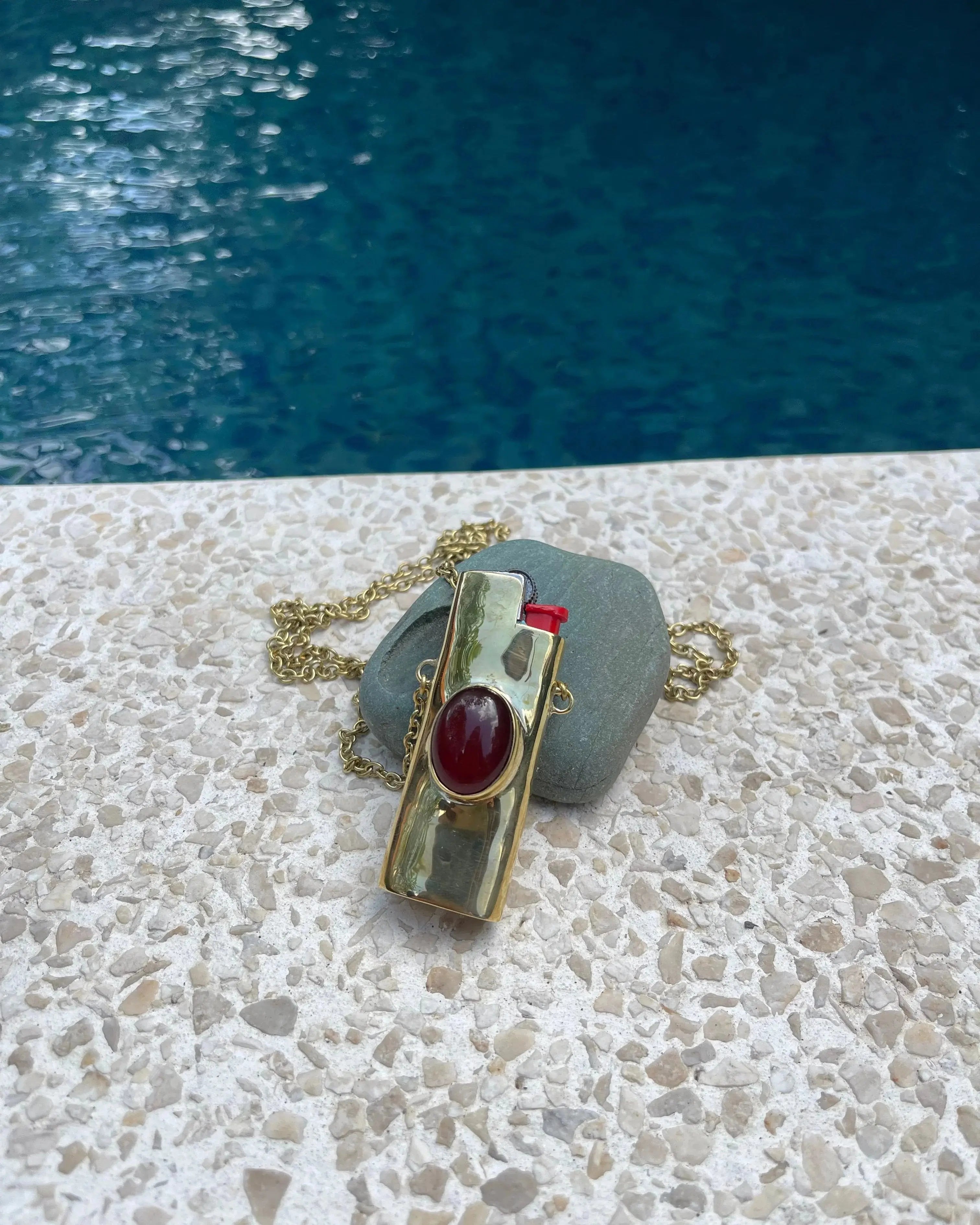 Garnet Lighter Necklace AUMI